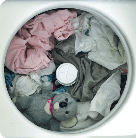 Lavadora cargada ropa